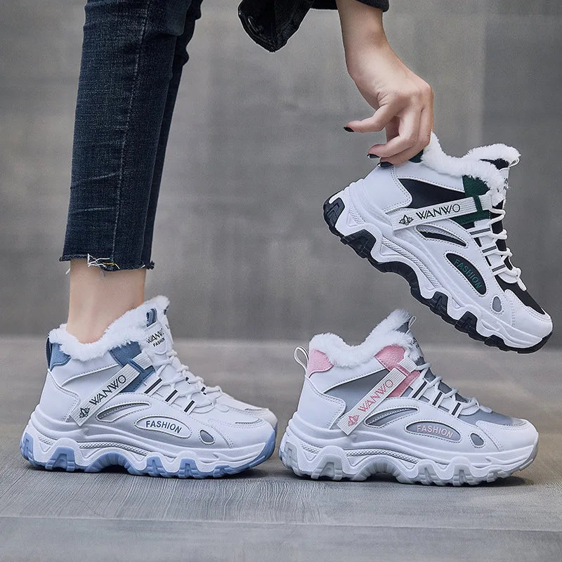 PlushWalk™ | Stoere warme sneakers!